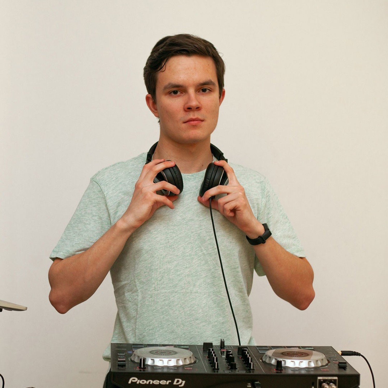 ​DJ Di (Дмитрий Сысоев)
